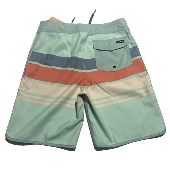 Quicksilver Youth Boardshorts Swim Trunks Size 29 Everyday‎ Mint Green NWT - Picture 9 of 11